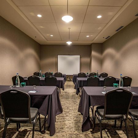 Springhill Suites Chicago Downtown/River North Экстерьер фото
