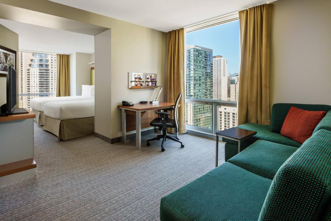 Springhill Suites Chicago Downtown/River North Экстерьер фото