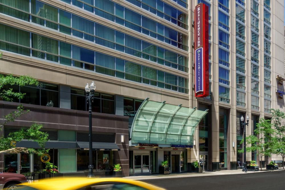 Springhill Suites Chicago Downtown/River North Экстерьер фото