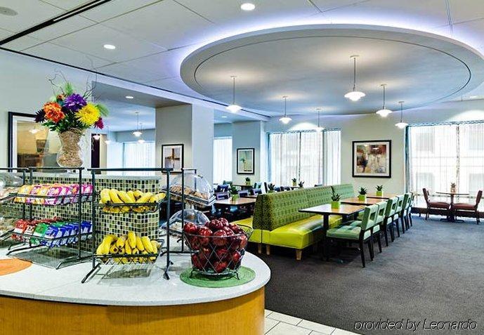 Springhill Suites Chicago Downtown/River North Ресторан фото