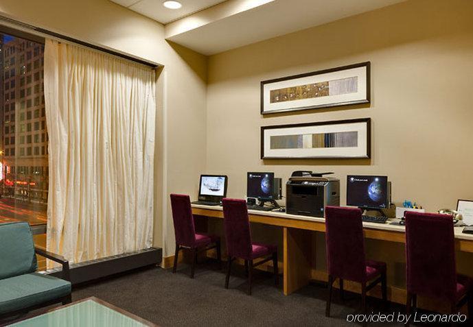 Springhill Suites Chicago Downtown/River North Удобства фото
