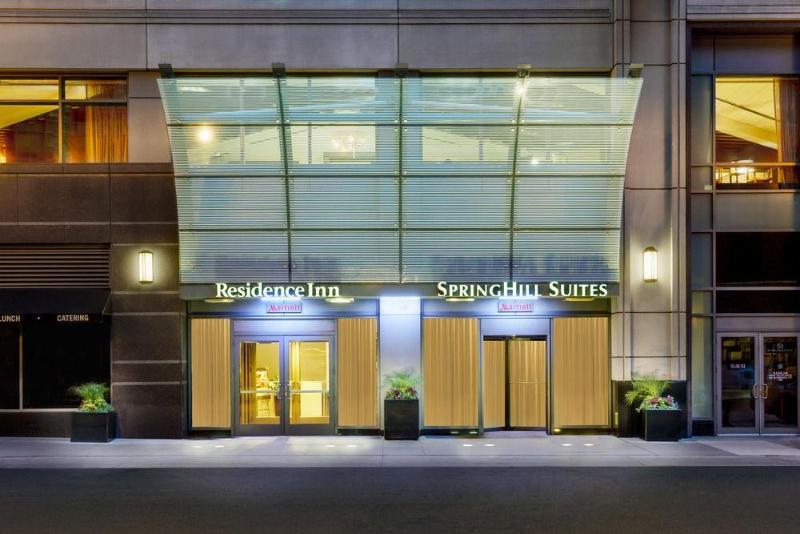 Springhill Suites Chicago Downtown/River North Экстерьер фото