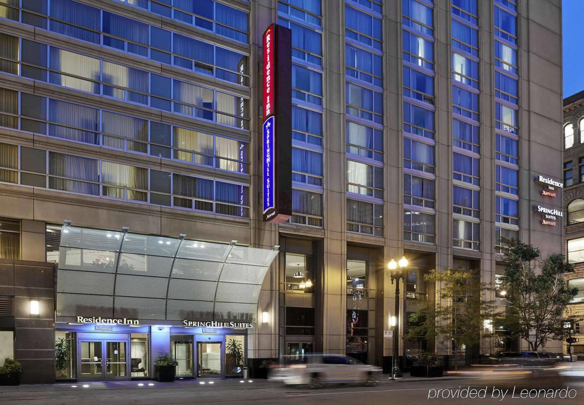 Springhill Suites Chicago Downtown/River North Экстерьер фото